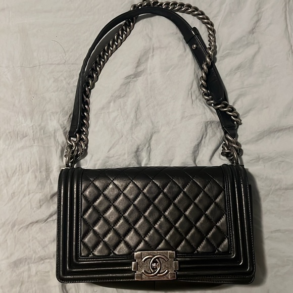 CHANEL BAG - Picture 6 of 8